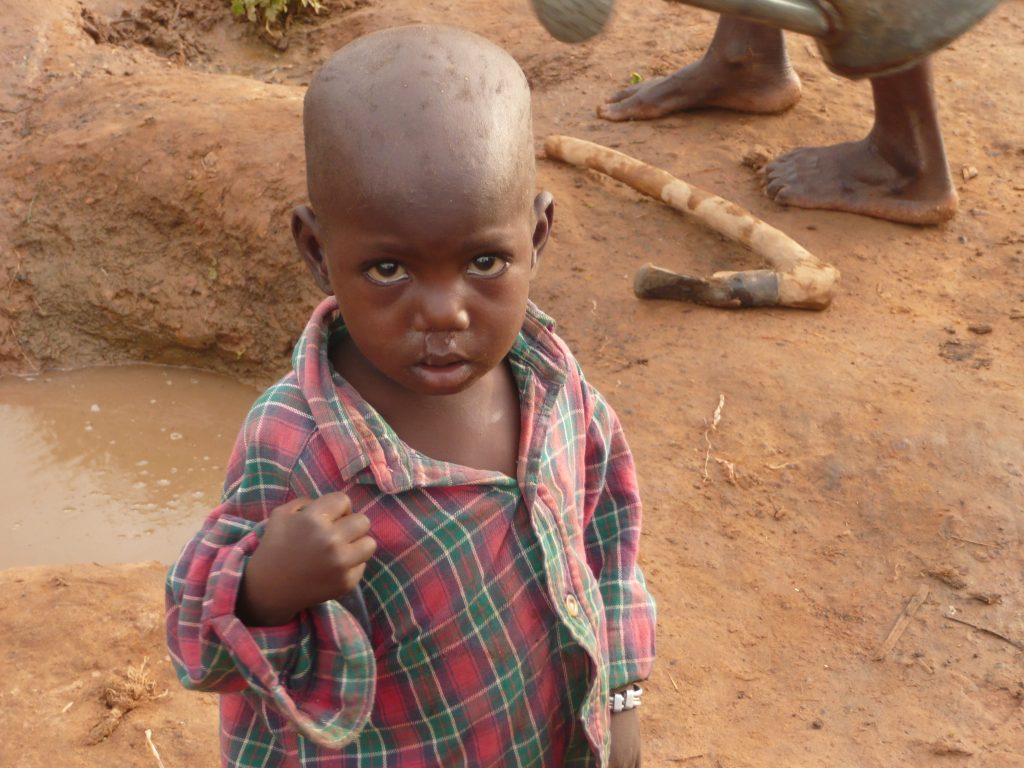 burkina-faso-karma-refugie-portrait-enfant-petit-garcon