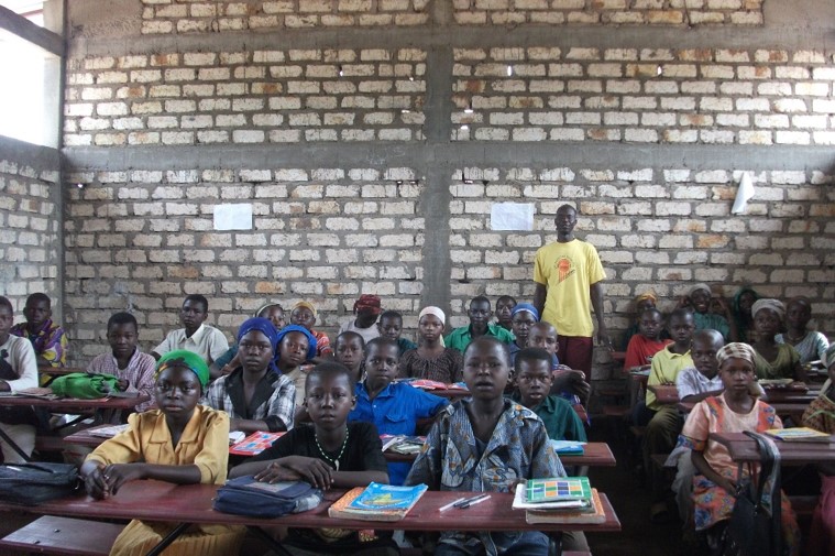 ecole-en-brique-tchad-koumogo-premier-batiment-en-dur